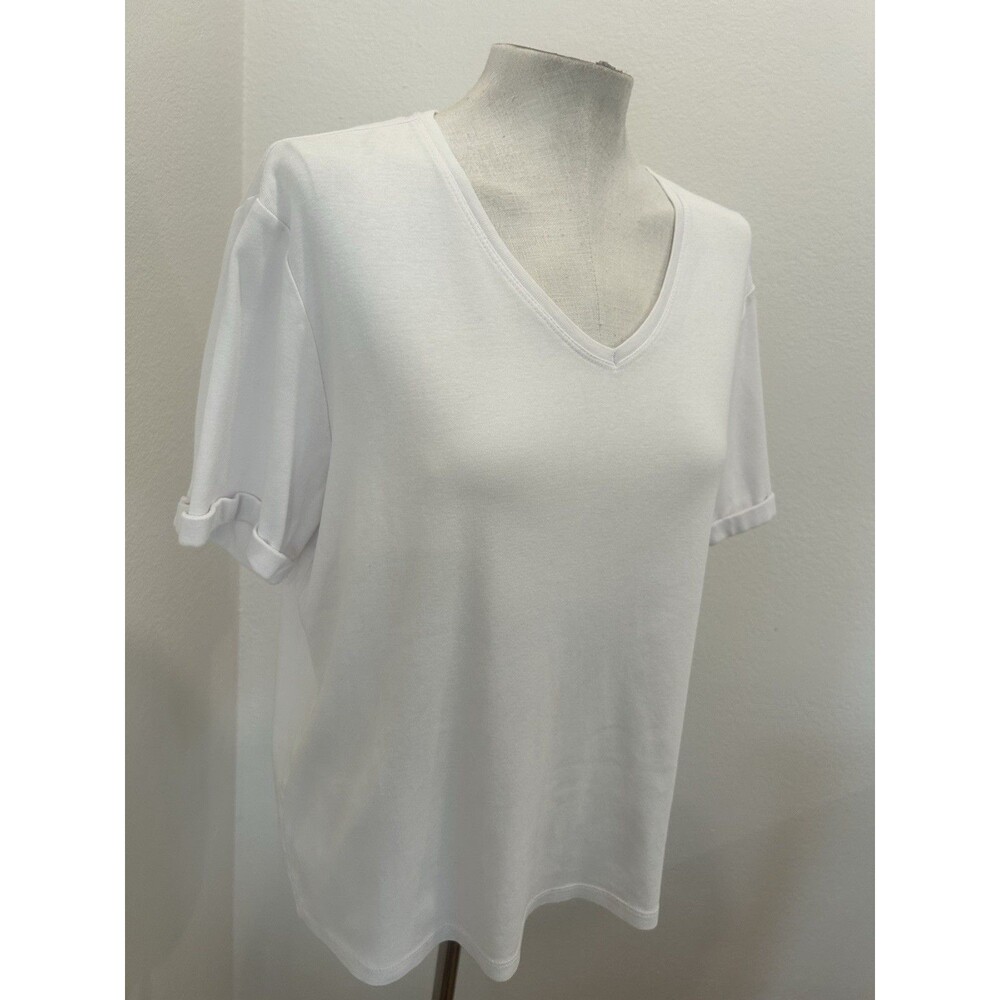 Chico's Women's Size 3 (XL) White V-Neck Tee Short Sleeve Basic Stretch & Cuff - Picture 10 of 10